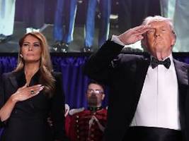 Witwe im Wartestand: Melania und Donald Trump wüten wegen Kimmel-Aussage