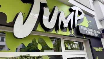 fahrschulen in berlin dicht: so kommen betroffene an ihr geld