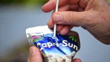 Capri-Sun will zurück zum Strohhalm – treibt Umweltschützer auf die Barrikaden