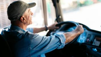 „Er arbeitet, weil er muss“: GoFundMe-Kampagne gestartet, um DoorDash-Fahrer in den Ruhestand zu schicken.