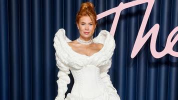 tv-outfit wird zum problem: palina rojinski muss zum arzt – alles hat so wehgetan