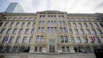 Betrugsvorwürfe: Sanierung der Staatskanzlei: Ermittlungen vor Abschluss