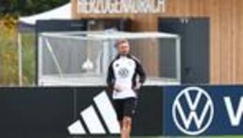 Fußball-Nationalmannschaft: Nagelsmann verschiebt WM-Nominierung und Vorbereitungsstart