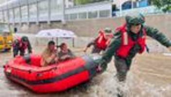 Unwetter: Überschwemmungen in China zum Auftakt der Flutsaison