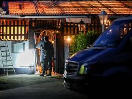 Einsätze in 28 Städten: Großrazzia in NRW: Polizei geht gegen Hells Angels vor