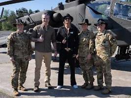 Erneut Empörung wegen US-Musiker: Hegseth lässt Kid Rock in Militärhubschrauber fliegen