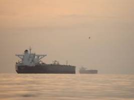 iran kann mehr druck aushalten: zwingt die us-seeblockade teheran in die knie?