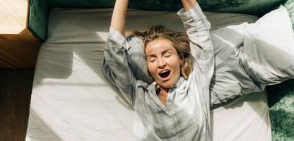 gähnen: warum es so ansteckend ist und welche menschen weniger darauf reagieren