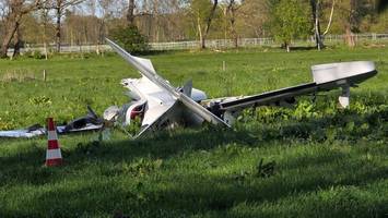 Drama bei Oldenburg: Pilot (71) stirbt beim Absturz von Kleinflugzeug