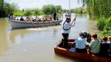 Kleinste Fähre Deutschlands startet in Kronsnest in die neue Saison