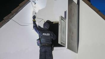 „Hells Angels“: 1200 Polizisten bei Razzia gegen Rocker im Einsatz