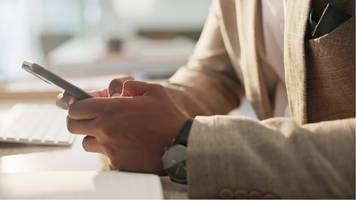 Hört Ihr Handy mit? Mit wenigen Klicks stoppen Sie den Lauschangriff