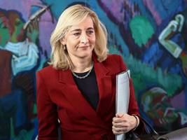 Krankenkassen: Sparpaket trifft gesetzlich Versicherte