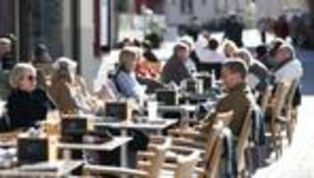 kommunen: sonne, kaffee, gebühren: wo freisitze richtig teuer sind