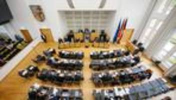 landtag: saar-landtag will verfassung ändern