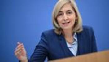 gesundheitsreform: nina warken verteidigt geplante einsparungen bei der krankenkasse