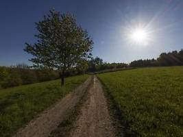 viel sonne, wenig regen: in weiten teilen deutschlands war der april viel zu trocken