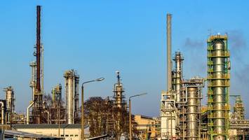 druschba-Öl-stopp für pck-raffinerie: so läuft die suche nach ersatz