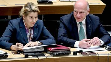 dienstreisen des berliner senats: wer gibt wie viel aus? und wer am meisten?