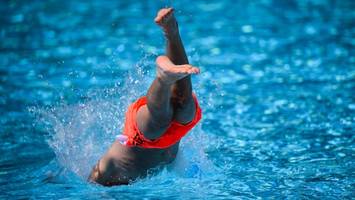 endlich keine warteschlangen mehr? berlins freibäder haben eine lösung