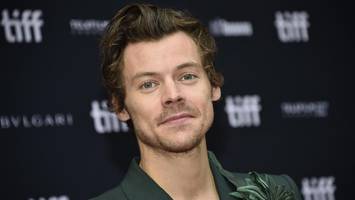 harry styles spielt fünfmal auf dem tempelhofer feld – noch ein weltstar kommt
