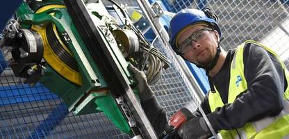 kone schluckt tke: mega-fusion im aufzugmarkt beflügelt thyssenkrupp-aktie