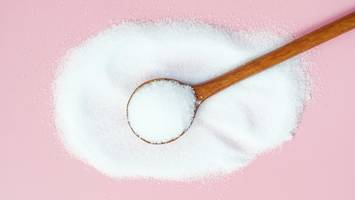 Erythrit & Xylit statt Zucker: Dr. Riedl sagt, wann Krebs und Infarkt drohen