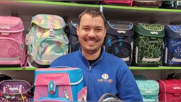 schulranzen bis zu 80 euro günstiger? warum das für Ärger in hamburg sorgt