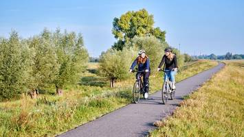 adfc: der beliebteste radfernweg verläuft an der elbe und beginnt in hamburg
