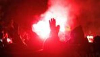 Vor dem 1. Mai: Rund 2.600 Menschen bei Frauen-Demo zur Walpurgisnacht
