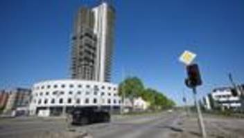 Vorwurf Insolvenzverschleppung: Bauruine Schwabenlandtower - Prozess gegen Ex-Investoren