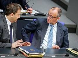 berlin tag & macht: ziehen merz und klingbeil an einem strang - oder ist das ein strick?