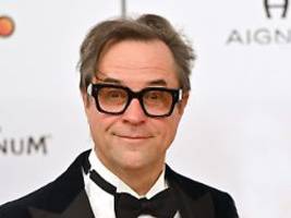 erfahrung machen wollen: jan josef liefers machte therapie mit ketamin