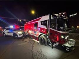 Gefahr für viele Menschen: Mann wird aus Gefängnis entlassen und klaut Feuerwehrauto