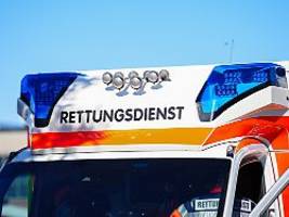 Unfall im Hunsrück: Linienbus kollidiert mit zwei Autos - ein Mensch stirbt