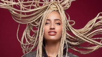 Monroe vertritt Frankreich beim ESC – und setzt mit „Regarde!“ auf den JJ-Effekt