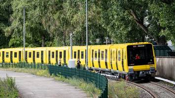 zulassung liegt vor: hier rollen schon erste neue u-bahnen in berlin