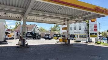 Einen Tag vor dem Tankrabatt – „Ich muss ja zur Arbeit, was soll ich machen?“