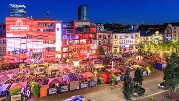 Geburtstagsparty für die Reeperbahn: Singen Sie mit beim großen Open-Air-Chor