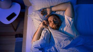 kein schlaf trotz erschöpfung: psychiater erklärt den adhs-teufelskreis