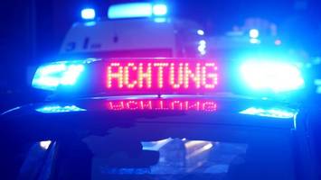 Lkw prallt gegen Brücke auf der Veddel, Fahrer flüchtet – A255 stundenlang dicht