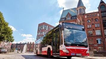 Wegen Klima- und anderer Krisen: Hochbahn setzt auf Elektro und „Frittenfett“