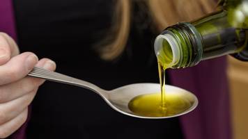 höchste pestizidbelastung seit jahren: nur zwei olivenöle im Öko-test sehr gut