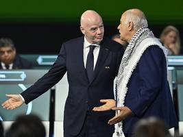 Fußball-Weltverband: Sobald Infantino Dinge nicht mit Geld regeln kann, wird es sofort peinlich