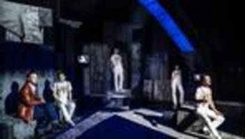 Residenztheater: «Männer in Ochsenhäuten»: «Mercury» uraufgeführt
