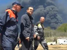 Vierter Angriff in zwei Wochen: Russisches Ölterminal steht erneut in Flammen