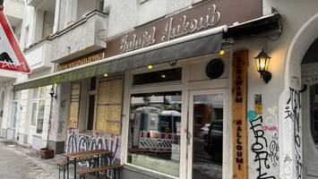 goldene kichererbsenbällchen bei „falafel jakoub“