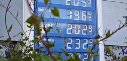 spritpreise: konzerne geben tankrabatt nur teilweise an kunden weiter