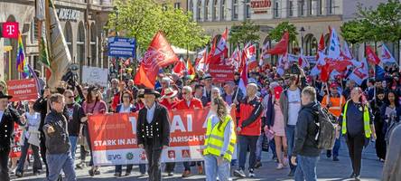 „arbeiten täglich am limit“: protestierende kämpfen für soziale gerechtigkeit
