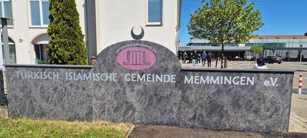 „Mir fehlen die Worte“: OB, Polizei und Gemeinde äußern sich zum Schweinekopf vor der Moschee